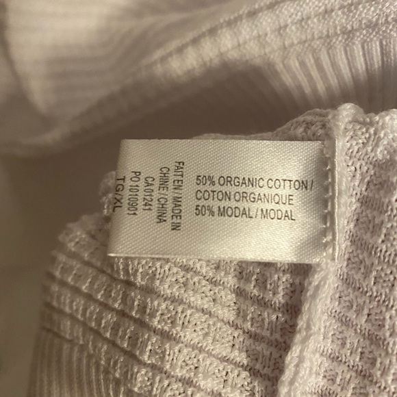 White waffle knit crewneck sweater - Picture 3 of 5